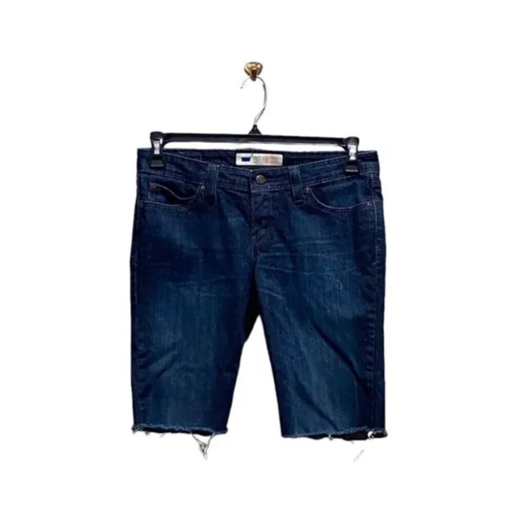 Levi's Sz 9 M Demi Curve Blue Jean Denim Shorts Bermuda Length  So Cute!